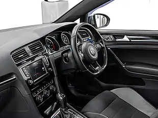Used 2017 Volkswagen Golf Bluemotion Tech R White - Interior and Exterior details 17