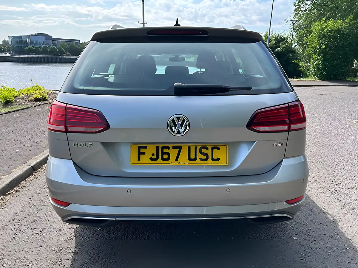 Used 2017 Volkswagen Golf Bluemotion Tech Se Nav Tungsten Silver - Interior and Exterior details 11