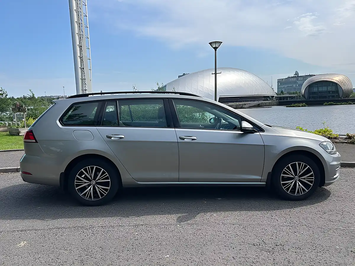 Used 2017 Volkswagen Golf Bluemotion Tech Se Nav Tungsten Silver - Interior and Exterior details 15