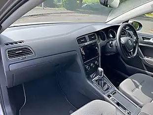 Used 2017 Volkswagen Golf Bluemotion Tech Se Nav Tungsten Silver - Interior and Exterior details 17