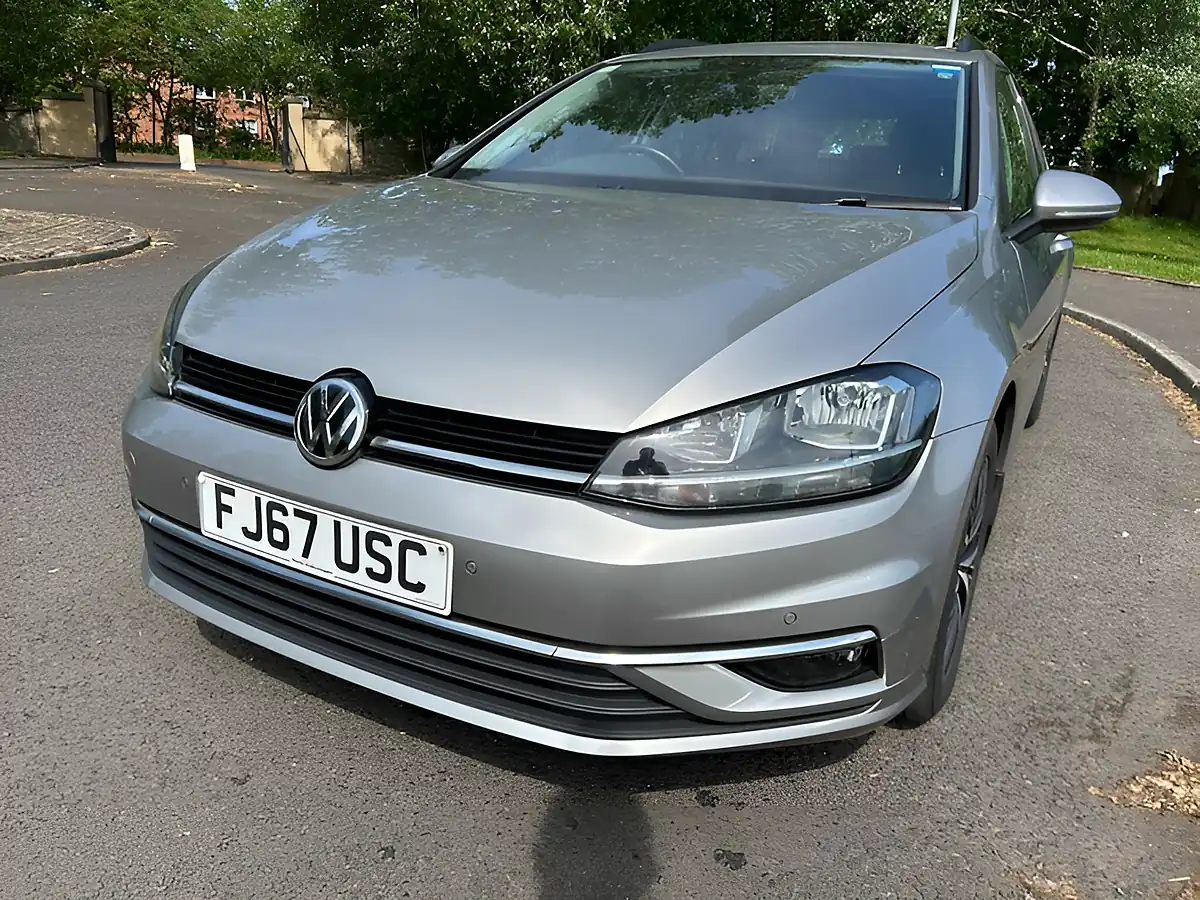 Used 2017 Volkswagen Golf Bluemotion Tech Se Nav Tungsten Silver - Interior and Exterior details 3