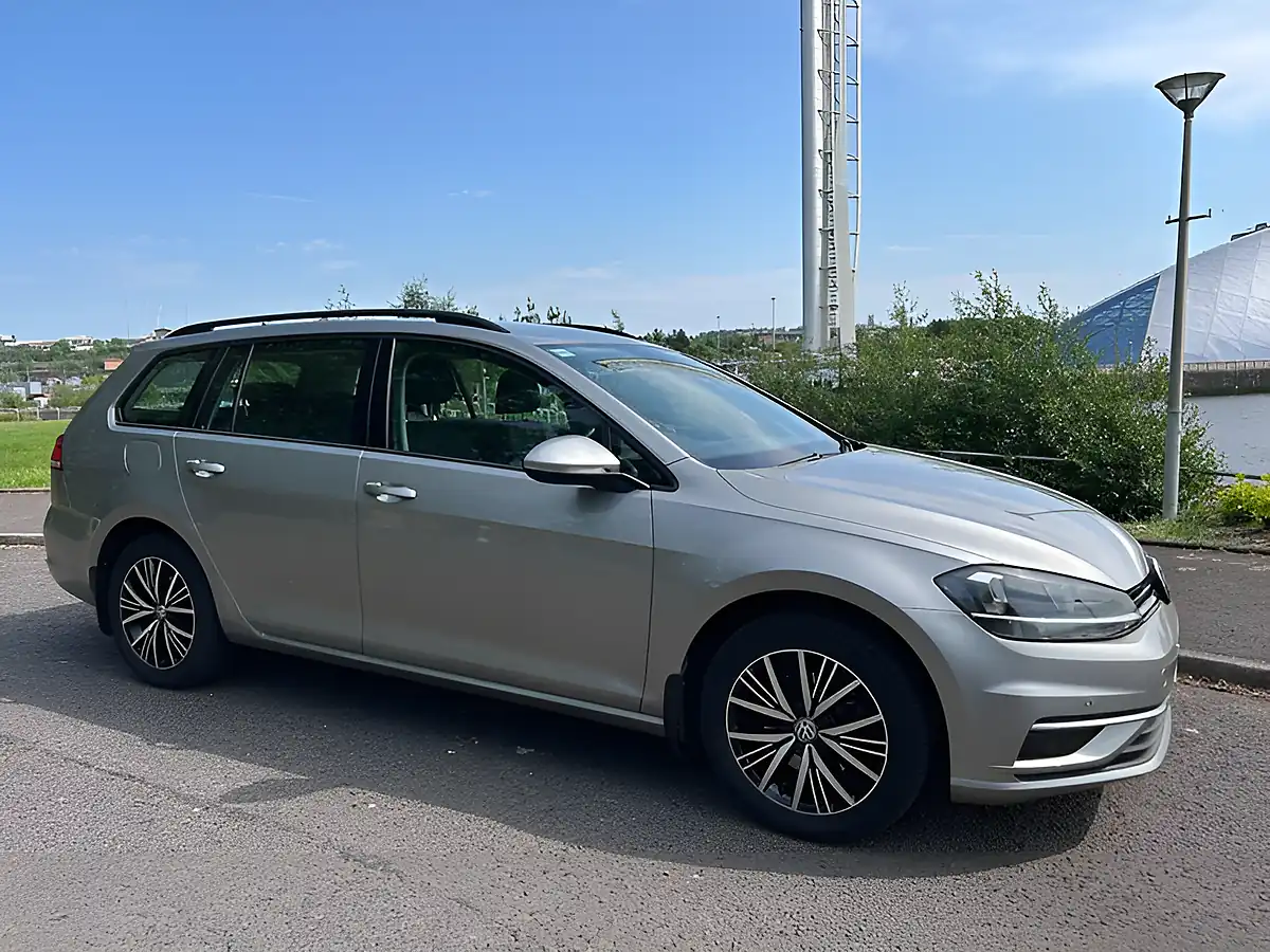 Used 2017 Volkswagen Golf Bluemotion Tech Se Nav Tungsten Silver - Interior and Exterior details 6