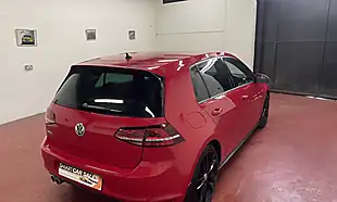 Used 2017 Volkswagen Golf Bluemotion Tech Tornado Red - Interior and Exterior details 7
