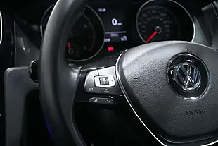 Used 2017 Volkswagen Golf Evo Se Nav Atlantic Blue - Interior and Exterior details 17