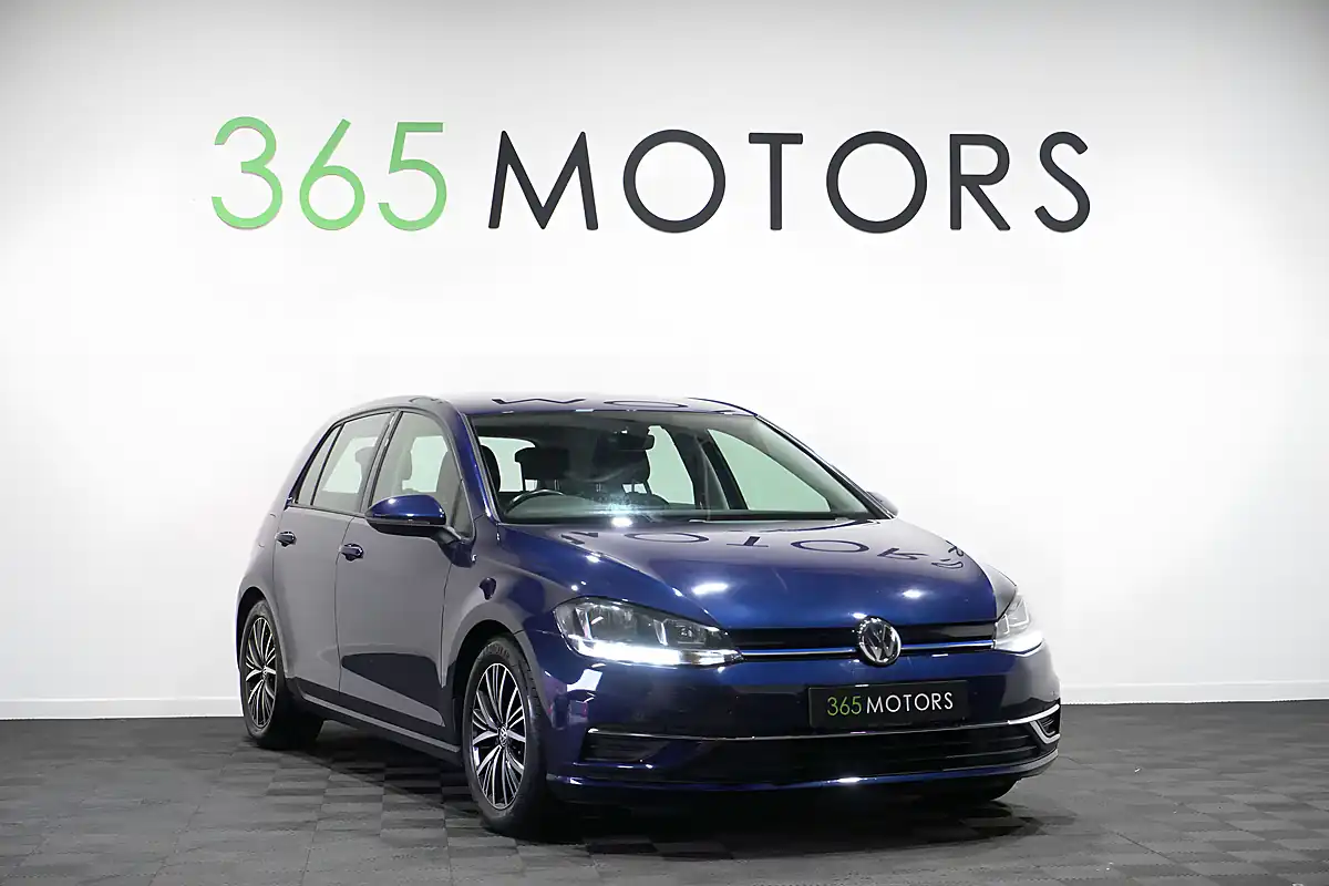 Used 2017 Volkswagen Golf Evo Se Nav Atlantic Blue - Interior and Exterior details 3