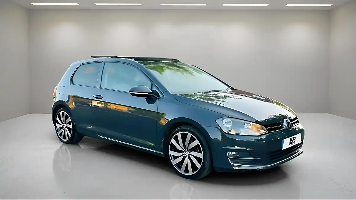 Used 2017 Volkswagen Golf GT Edition Grey - Interior and Exterior details 5