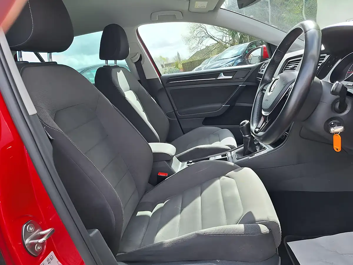 Used 2017 Volkswagen Golf GT Red - Interior and Exterior details 11