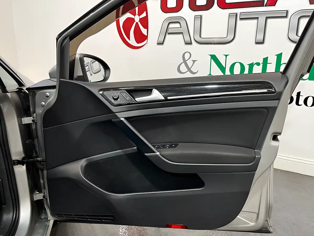 Used 2017 Volkswagen Golf GT Silver - Interior and Exterior details 12