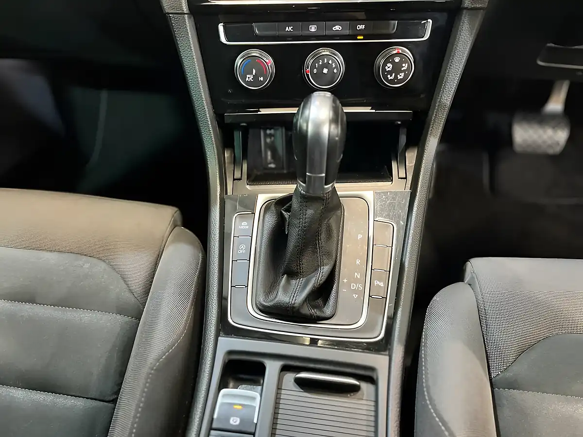 Used 2017 Volkswagen Golf GT Silver - Interior and Exterior details 14
