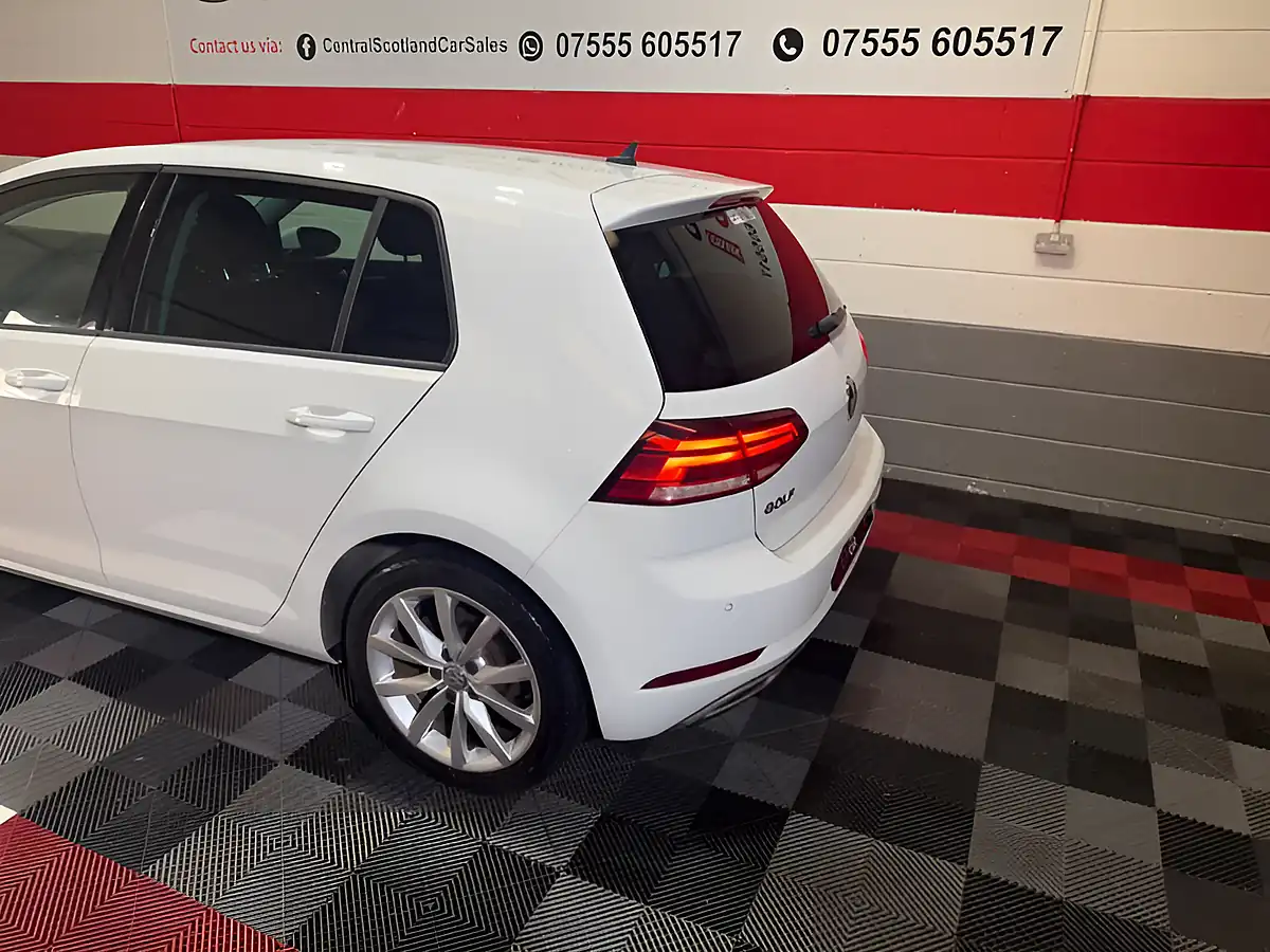 Used 2017 Volkswagen Golf GT White - Interior and Exterior details 10