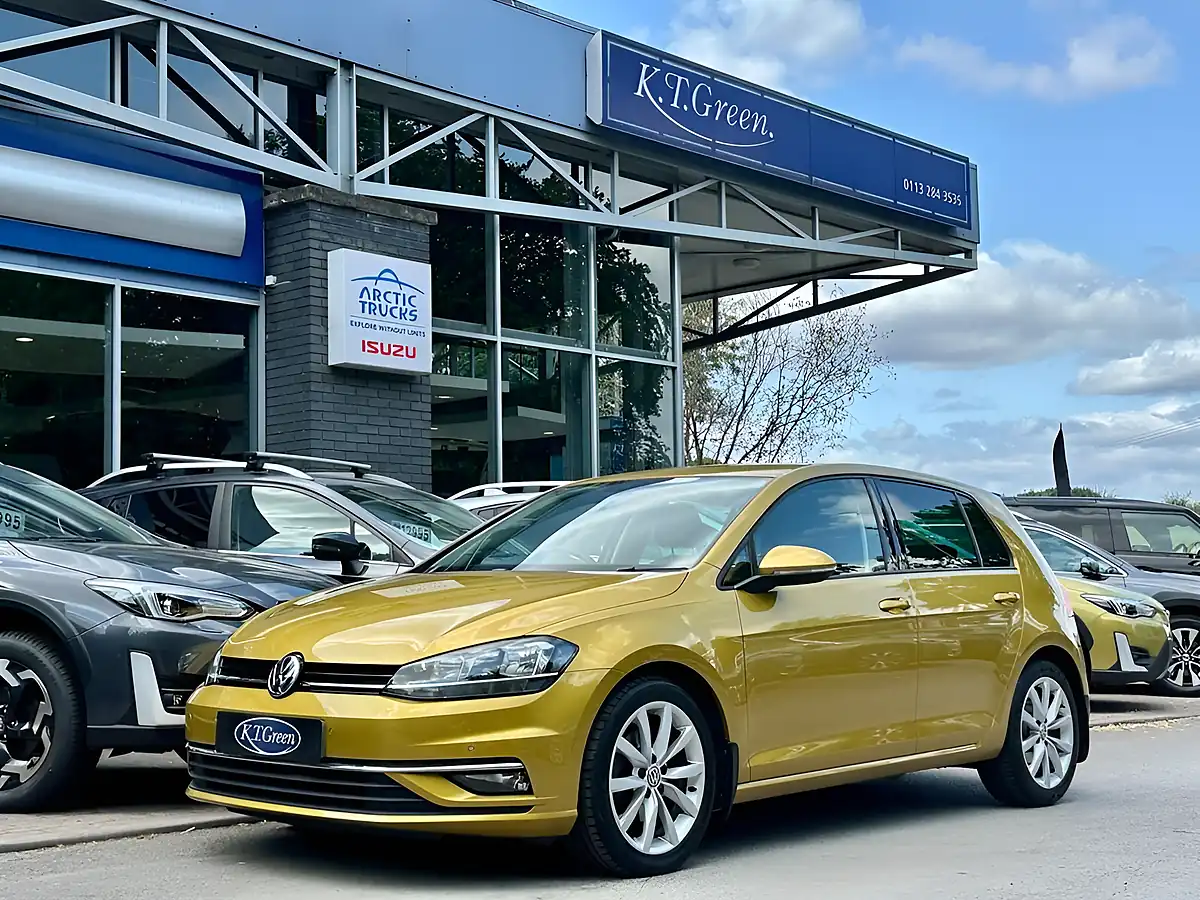 Used 2017 Volkswagen Golf GT Yellow - Front View