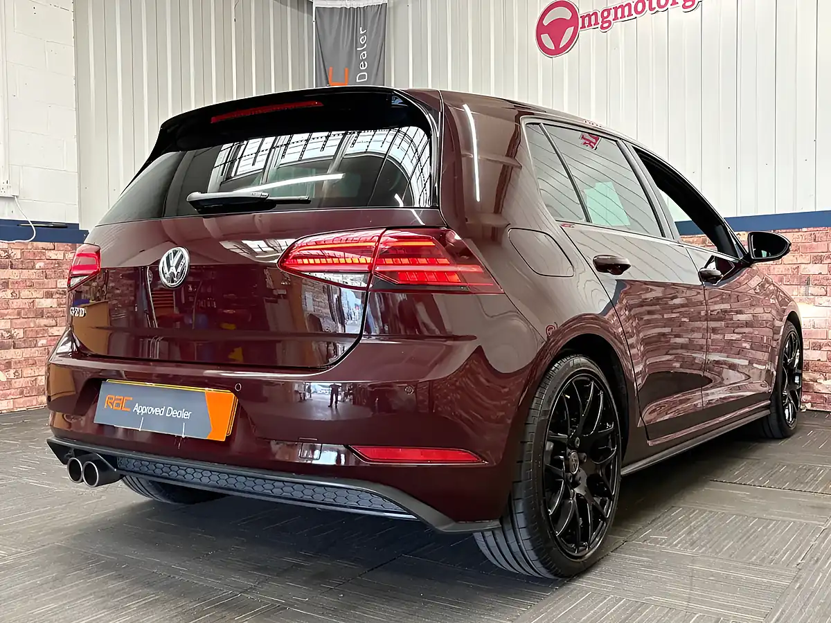 Used 2017 Volkswagen Golf Gtd Black - Interior and Exterior details 17