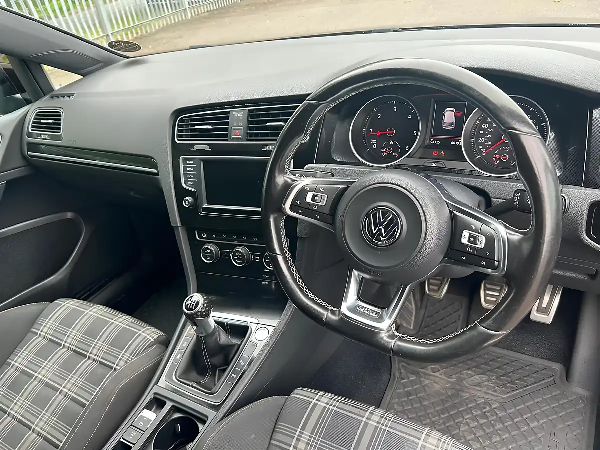 Used 2017 Volkswagen Golf Gtd Black - Interior and Exterior details 6