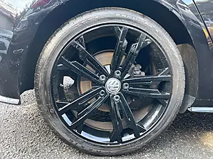 Used 2017 Volkswagen Golf Gtd Black - Interior and Exterior details 9