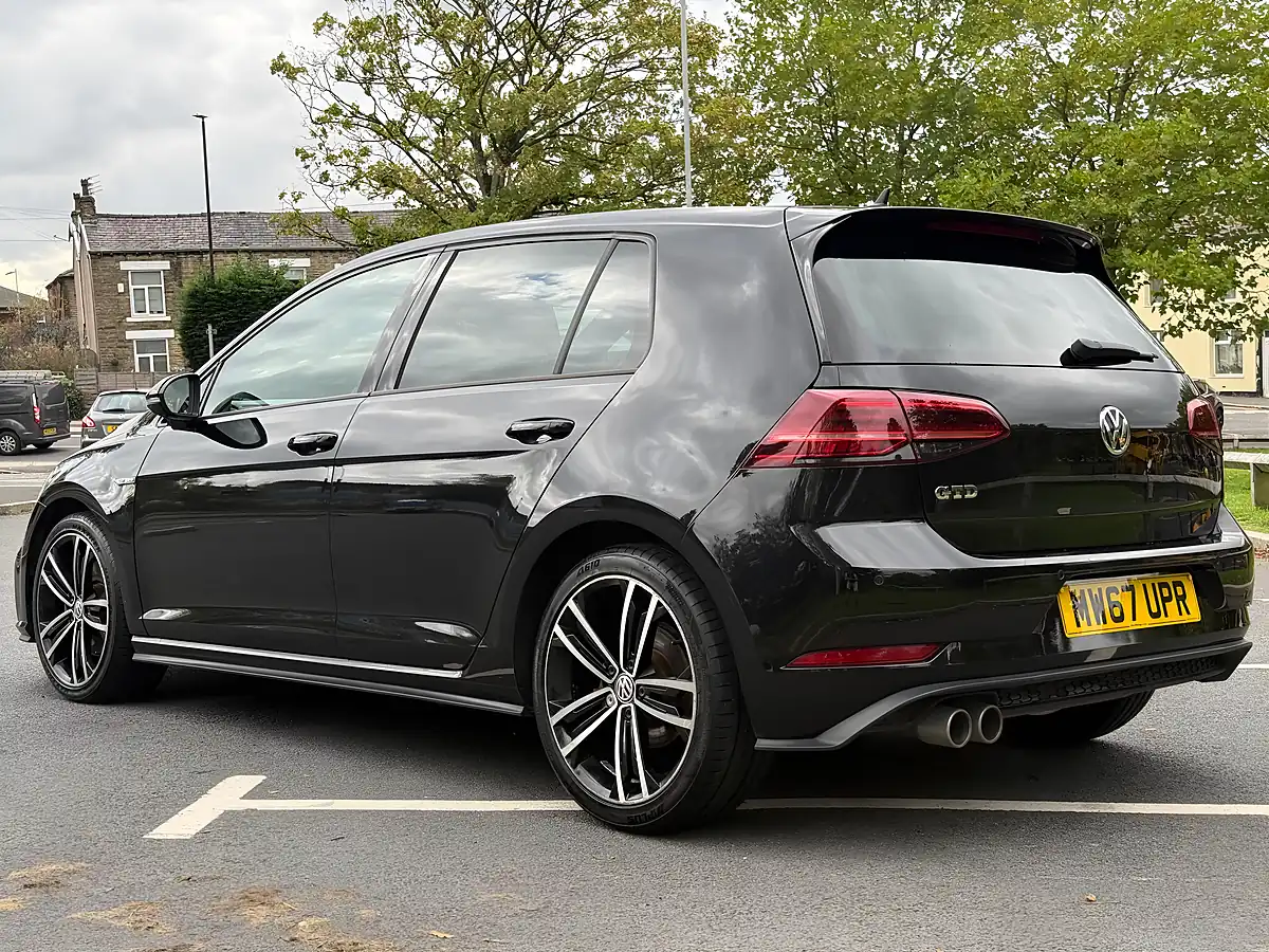 Used 2017 Volkswagen Golf Gtd Black - Interior and Exterior details 5