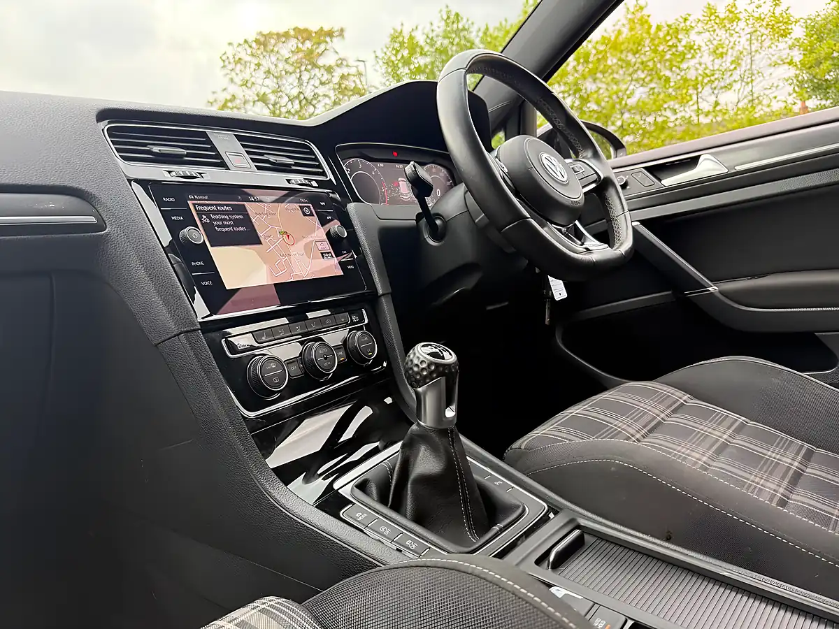 Used 2017 Volkswagen Golf Gtd Black - Interior and Exterior details 9