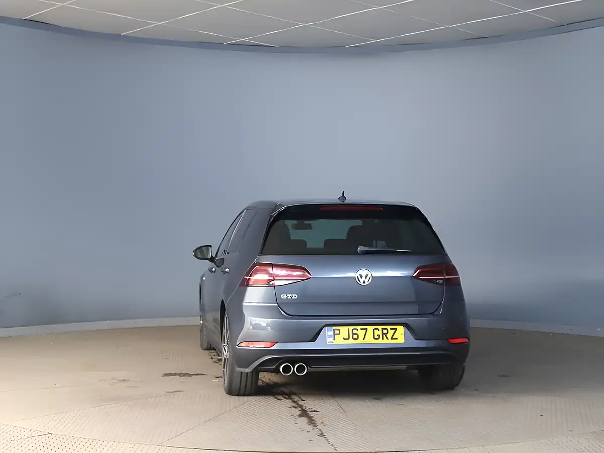 Used 2017 Volkswagen Golf Gtd Blue - Interior and Exterior details 10