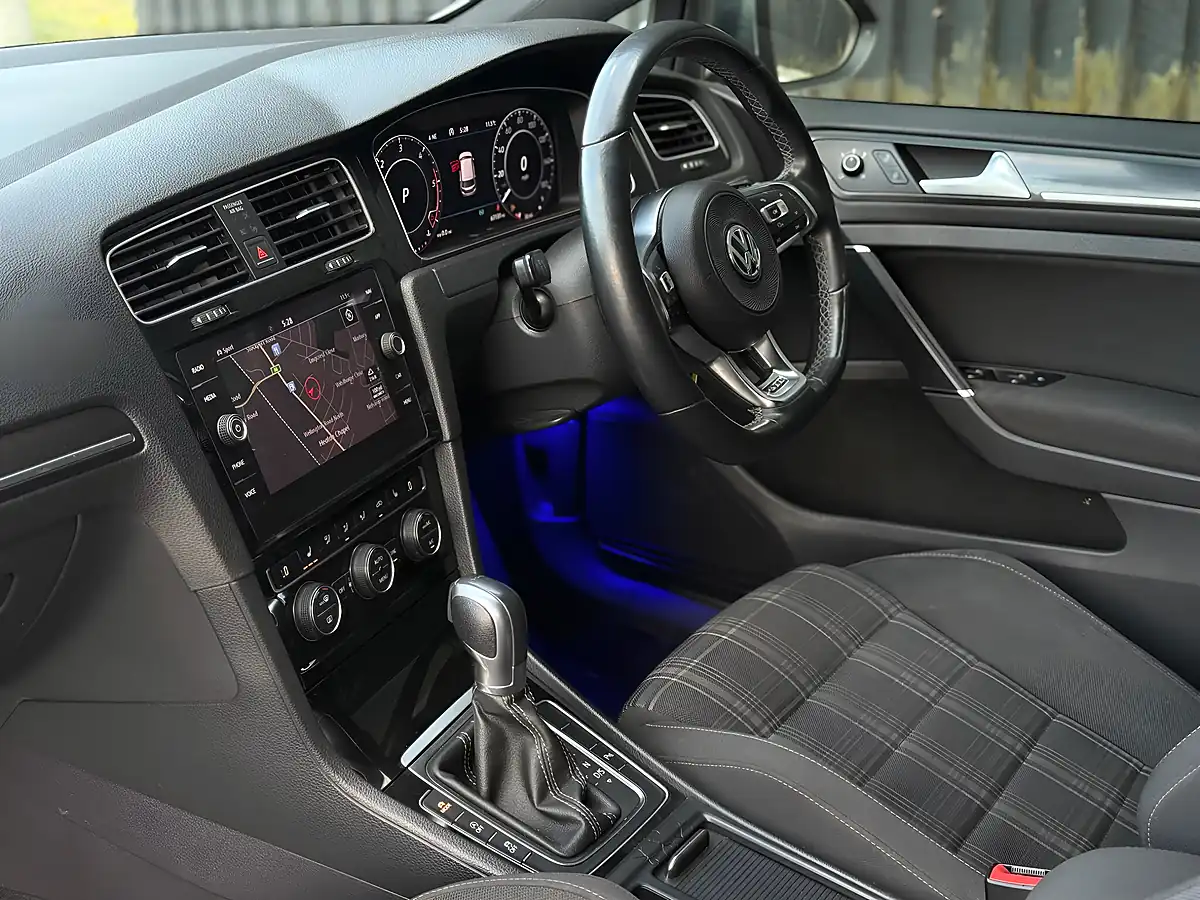Used 2017 Volkswagen Golf Gtd Blueline Black - Interior and Exterior details 12