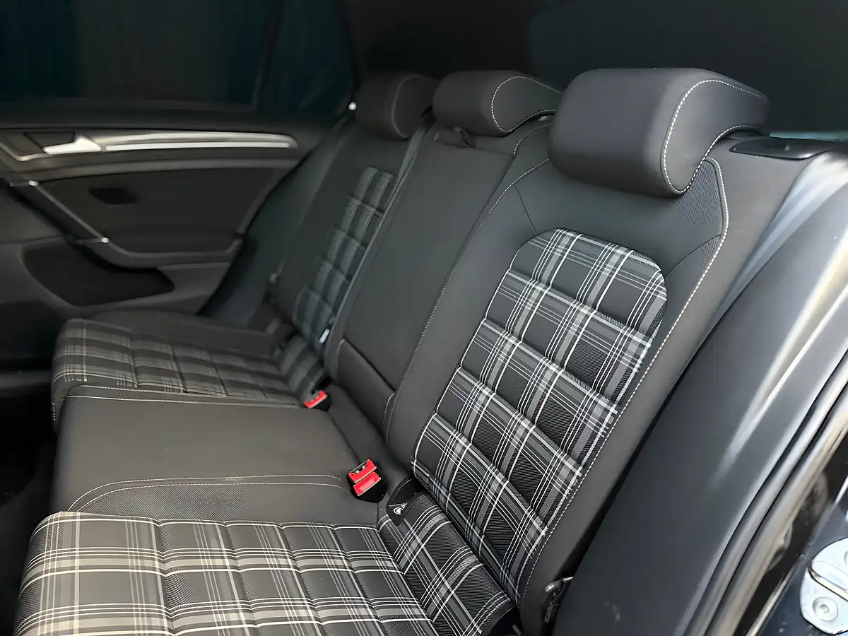 Used 2017 Volkswagen Golf Gtd Blueline Black - Interior and Exterior details 13