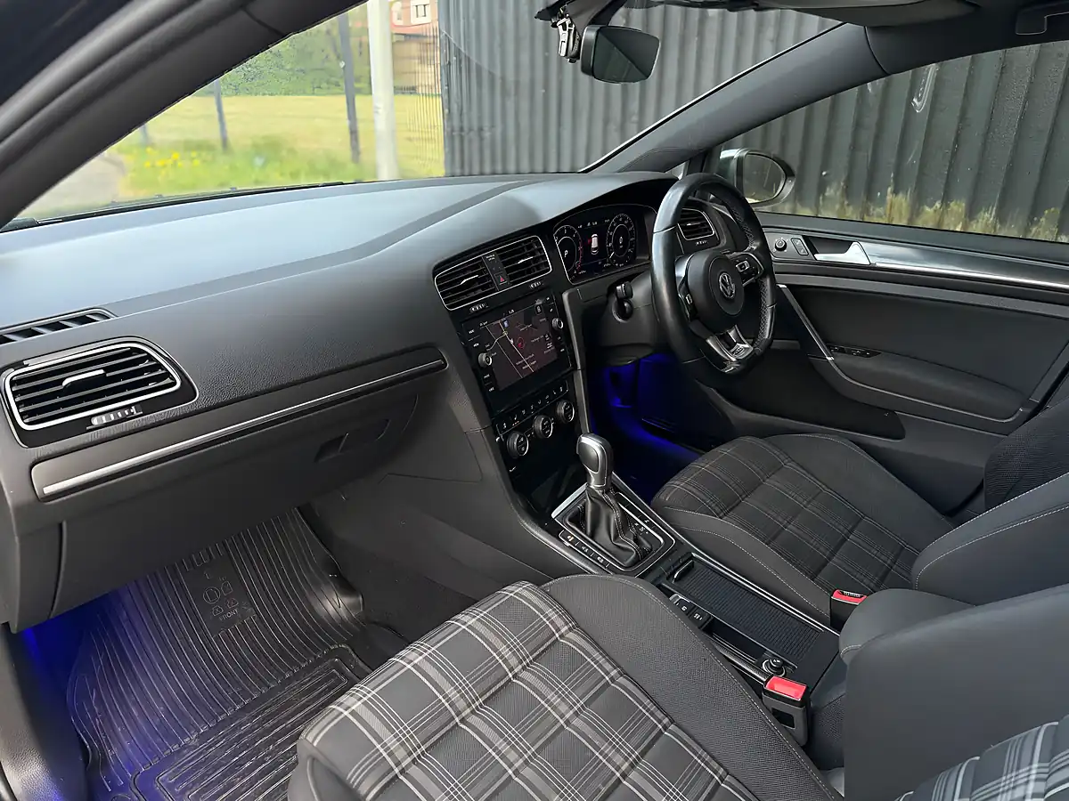 Used 2017 Volkswagen Golf Gtd Blueline Black - Interior and Exterior details 20
