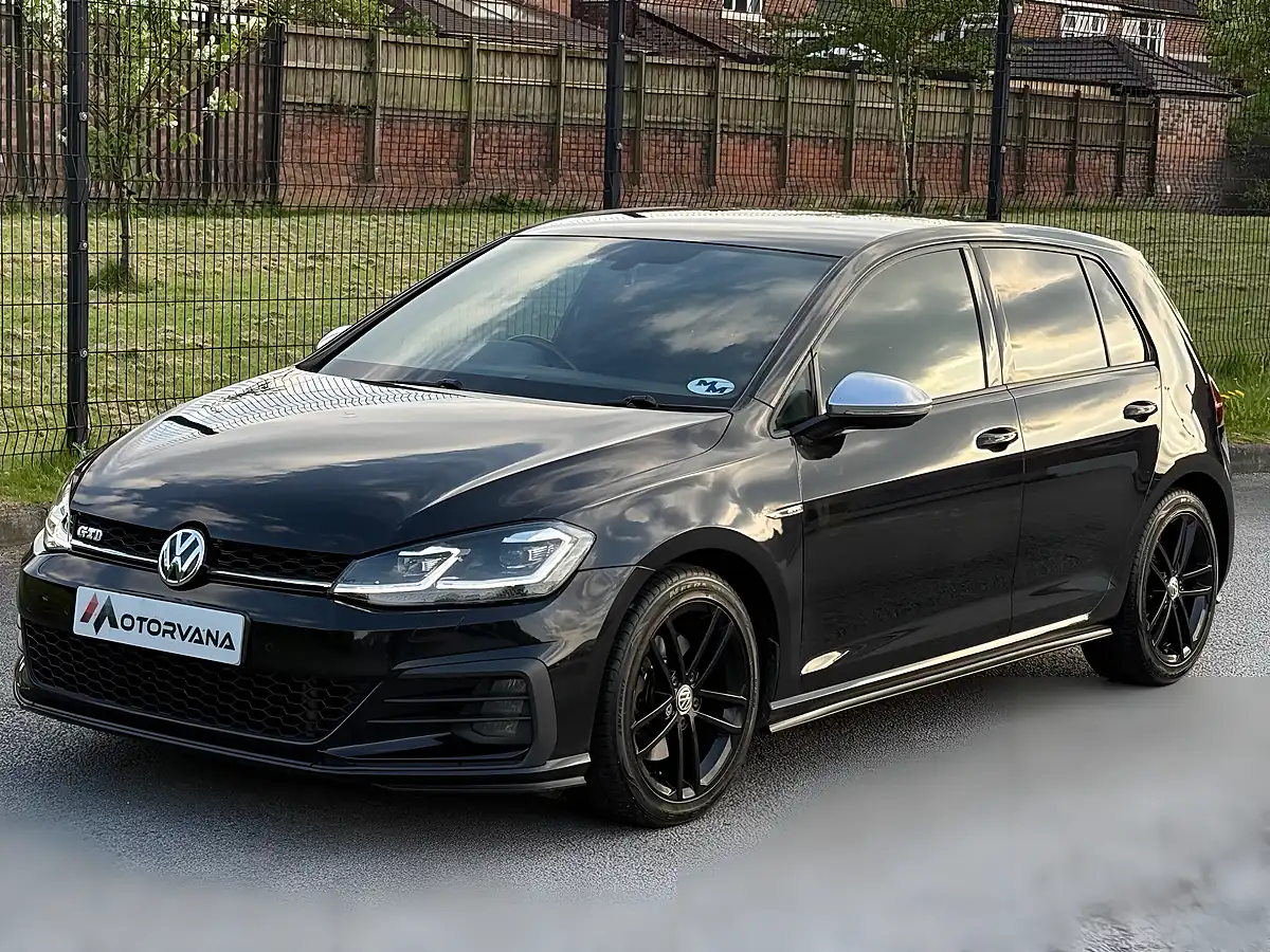 Used 2017 Volkswagen Golf Gtd Blueline Black - Interior and Exterior details 7