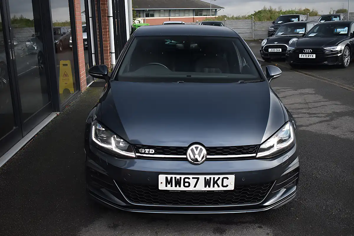 Used 2017 Volkswagen Golf Gtd Blueline Isaac Blue - Interior and Exterior details 3