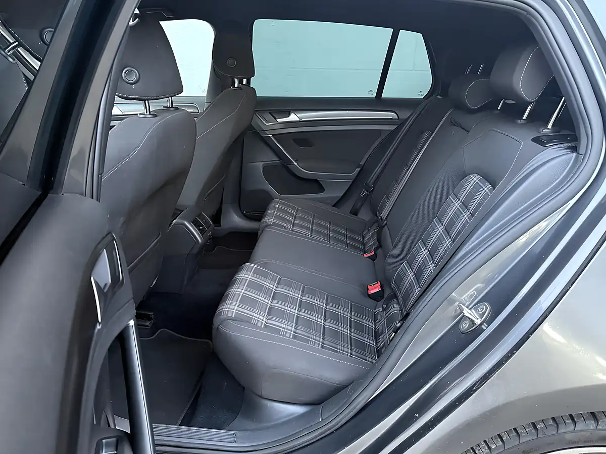 Used 2017 Volkswagen Golf Gtd Grey - Interior and Exterior details 11
