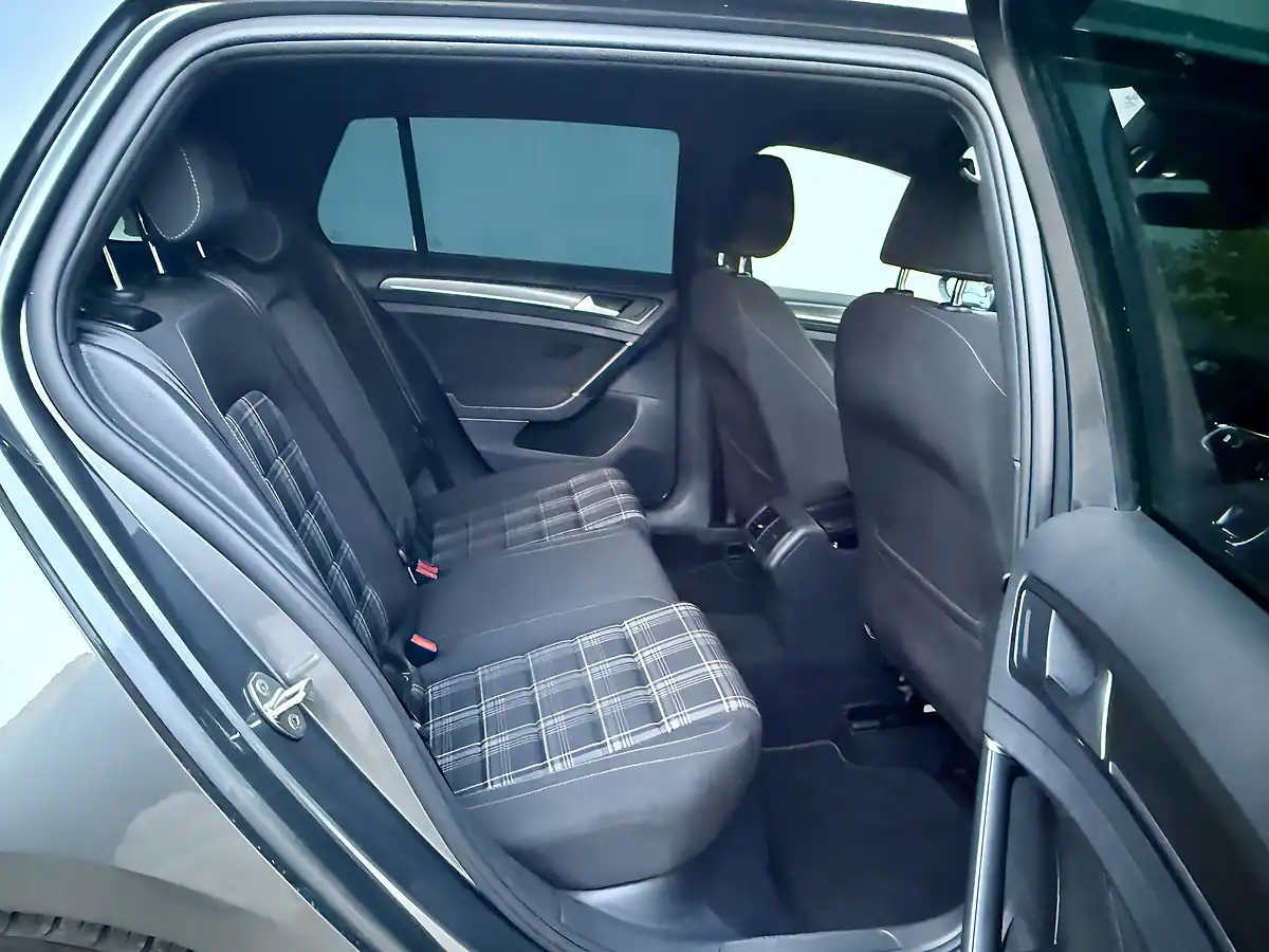 Used 2017 Volkswagen Golf Gtd Grey - Interior and Exterior details 13
