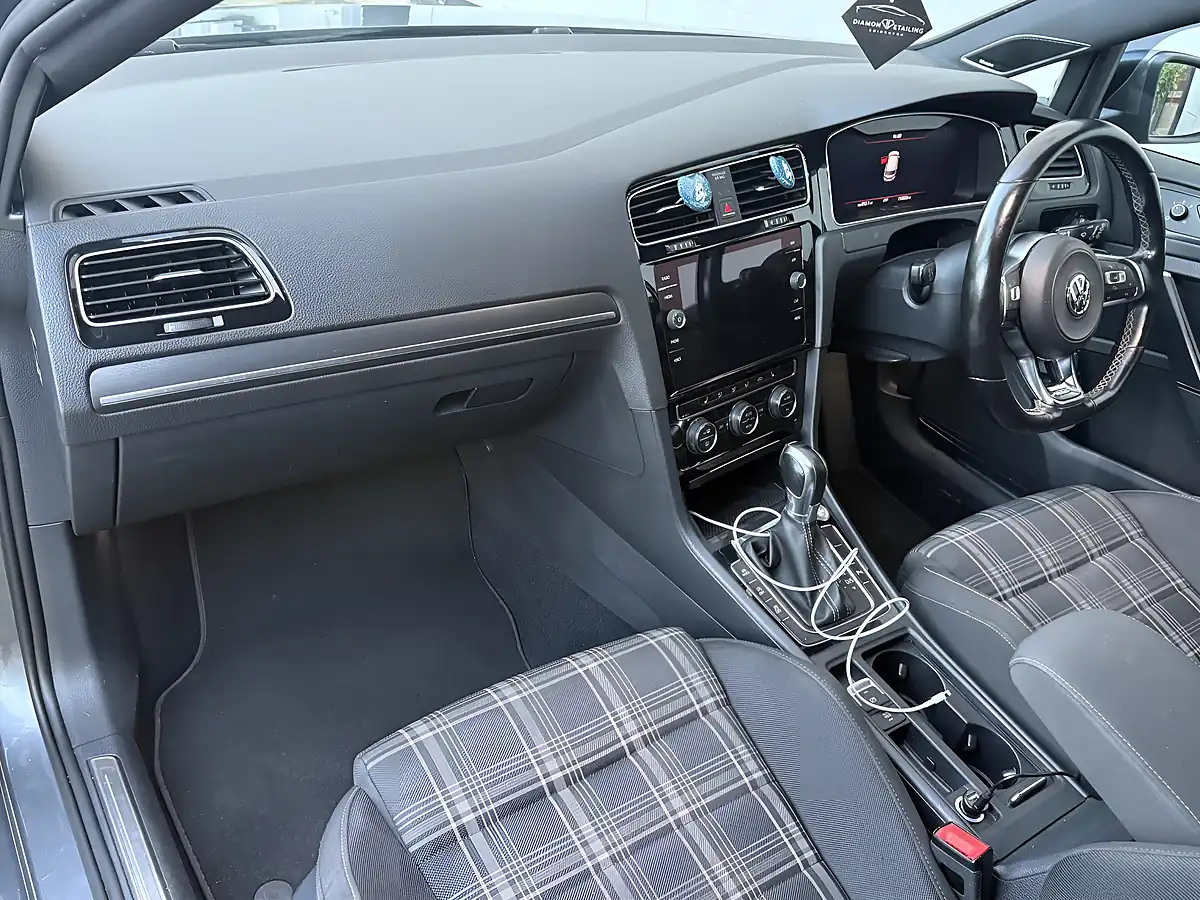 Used 2017 Volkswagen Golf Gtd Grey - Interior and Exterior details 14