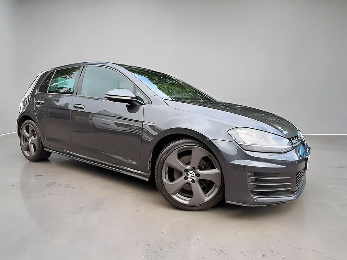 Used 2017 Volkswagen Golf Gtd Grey - Front View