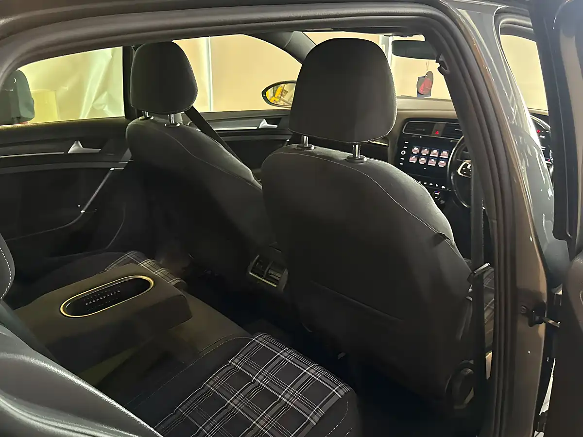 Used 2017 Volkswagen Golf Gtd Grey - Interior and Exterior details 13