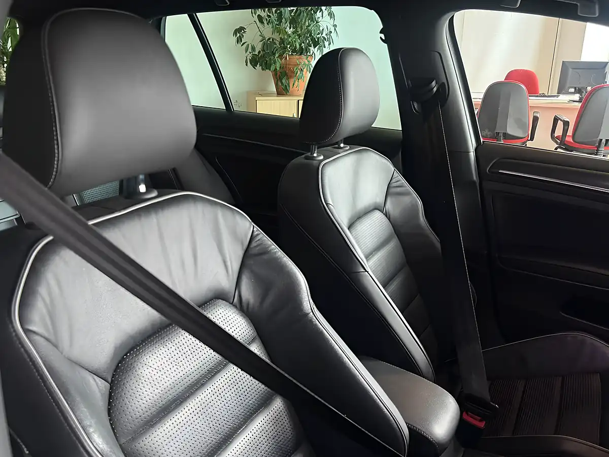 Used 2017 Volkswagen Golf Gtd Grey - Interior and Exterior details 14