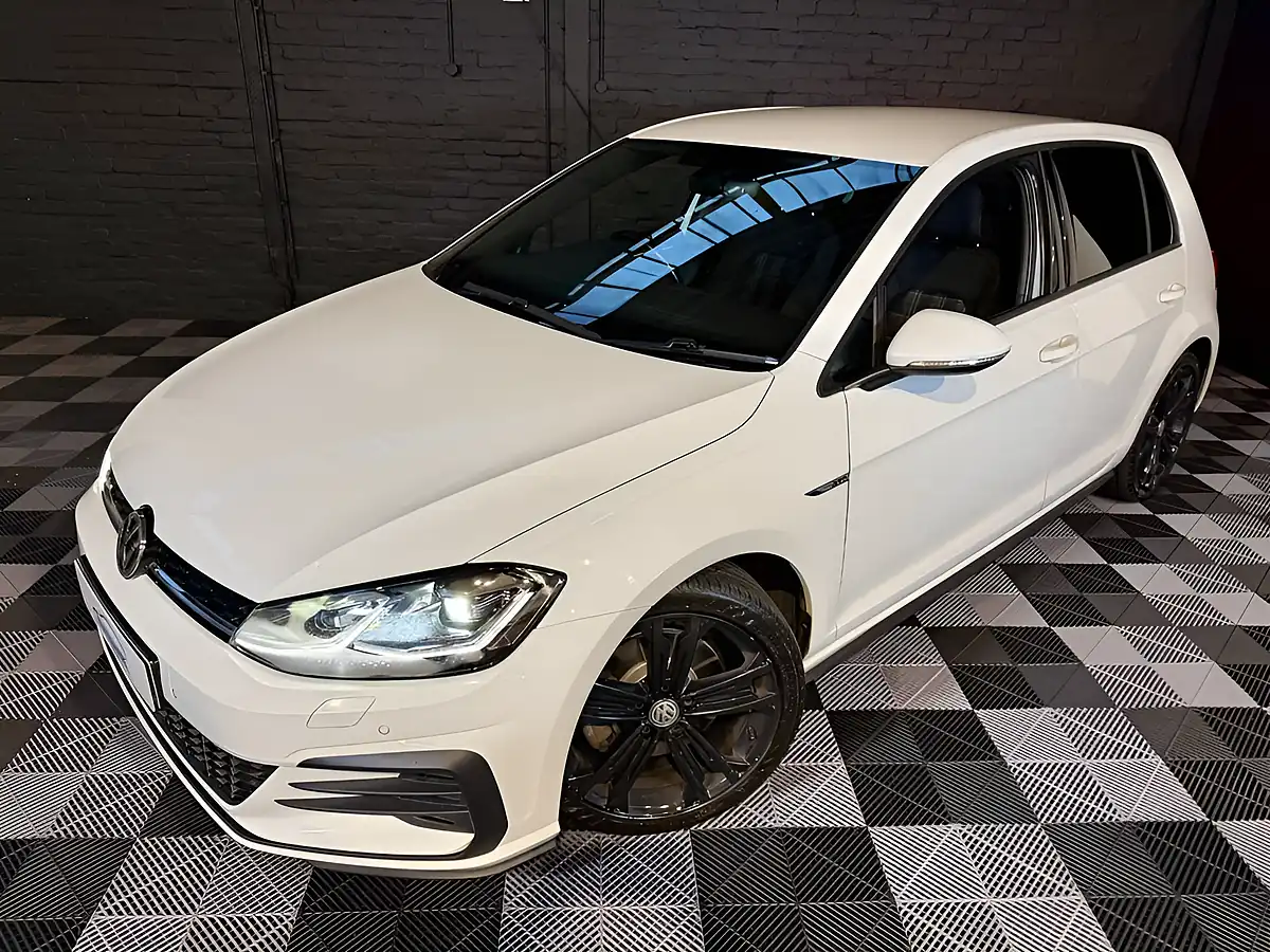Used 2017 Volkswagen Golf Gtd Oryx White - Interior and Exterior details 10