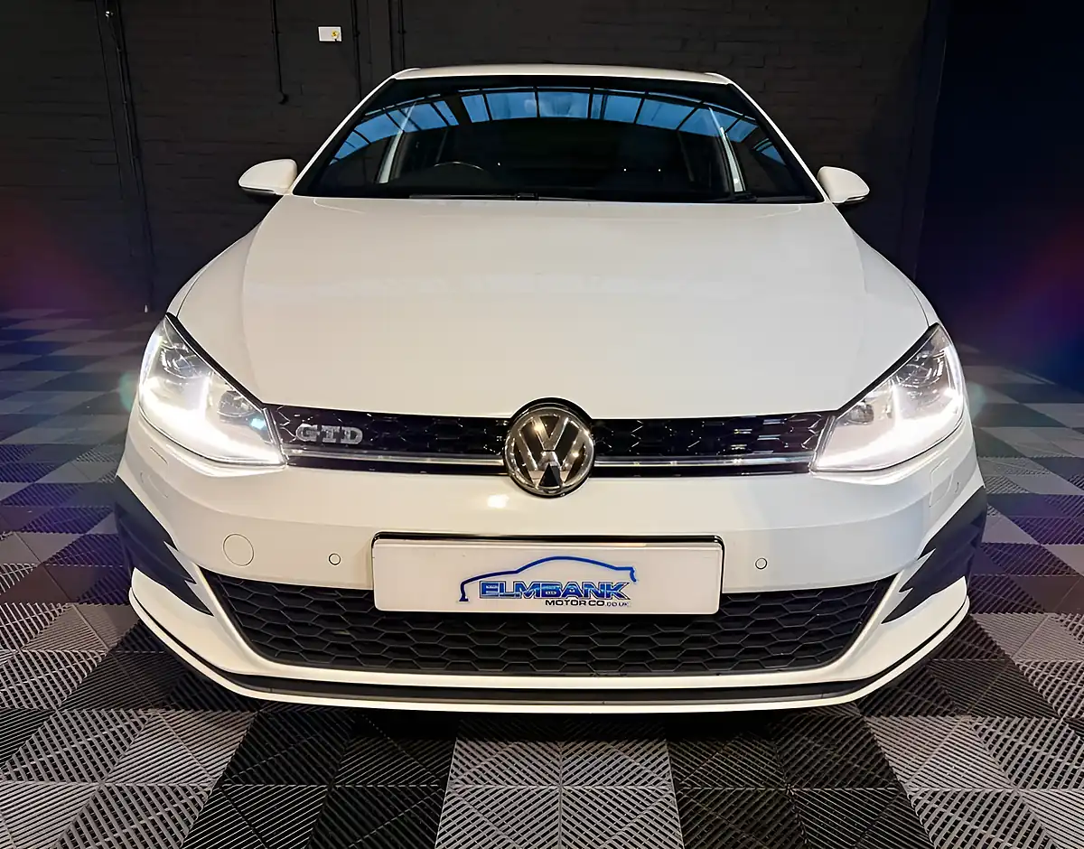 Used 2017 Volkswagen Golf Gtd Oryx White - Interior and Exterior details 13