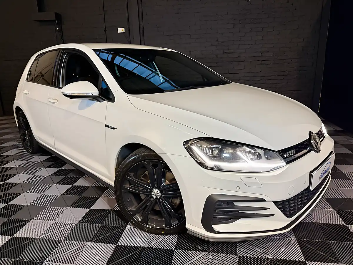 Used 2017 Volkswagen Golf Gtd Oryx White - Interior and Exterior details 15