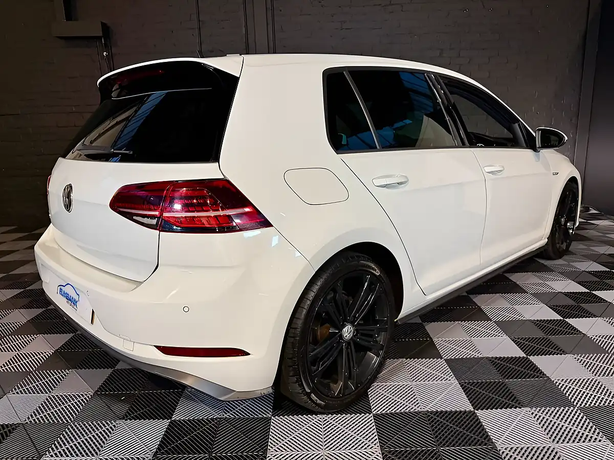 Used 2017 Volkswagen Golf Gtd Oryx White - Interior and Exterior details 16