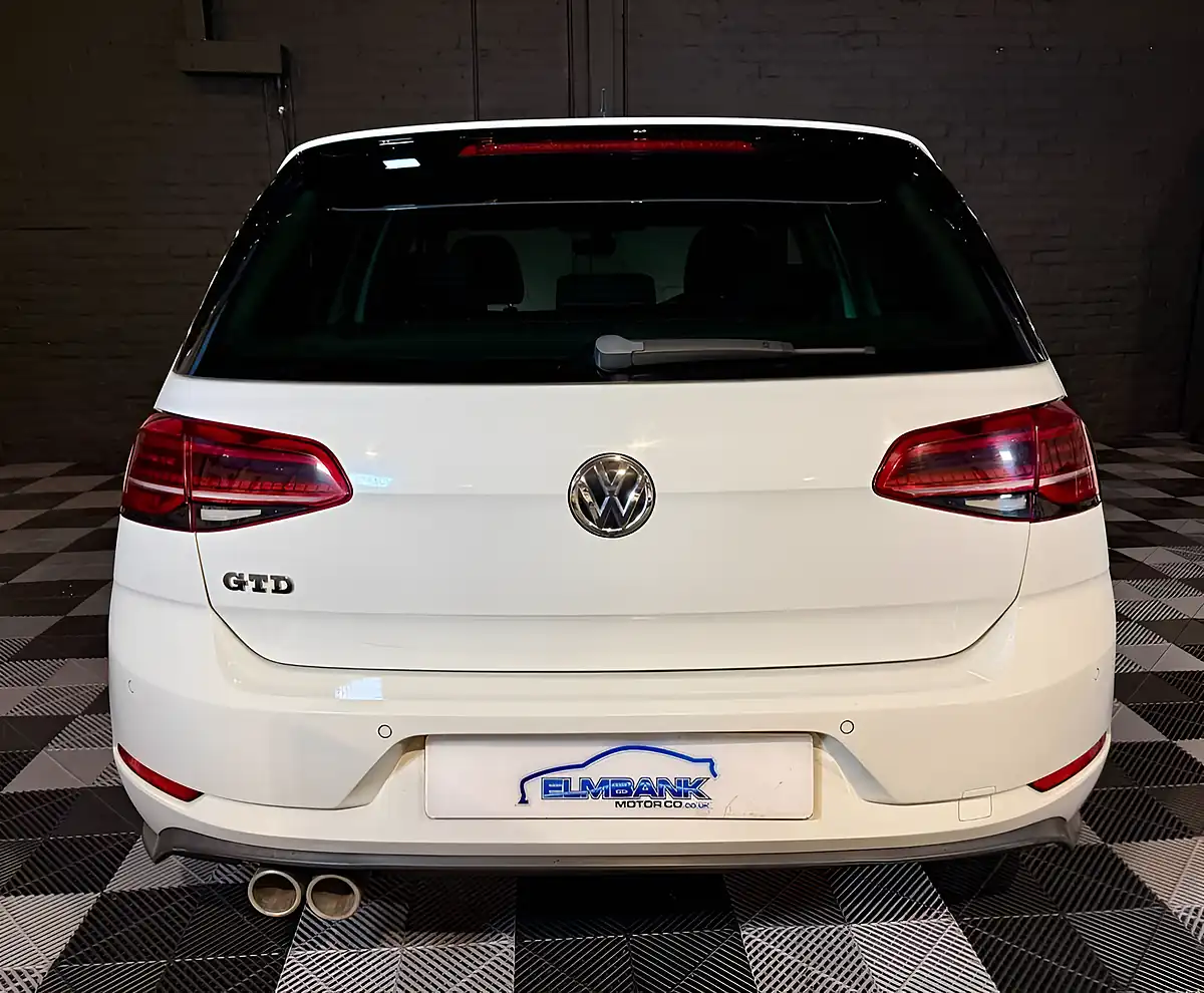 Used 2017 Volkswagen Golf Gtd Oryx White - Interior and Exterior details 19