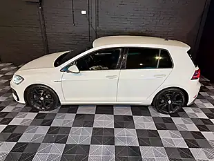 Used 2017 Volkswagen Golf Gtd Oryx White - Interior and Exterior details 4