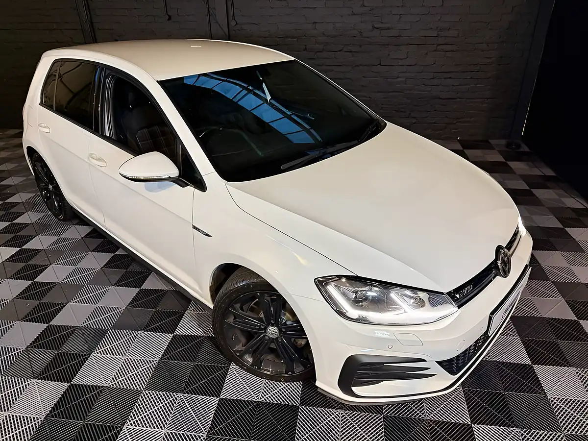 Used 2017 Volkswagen Golf Gtd Oryx White - Interior and Exterior details 6