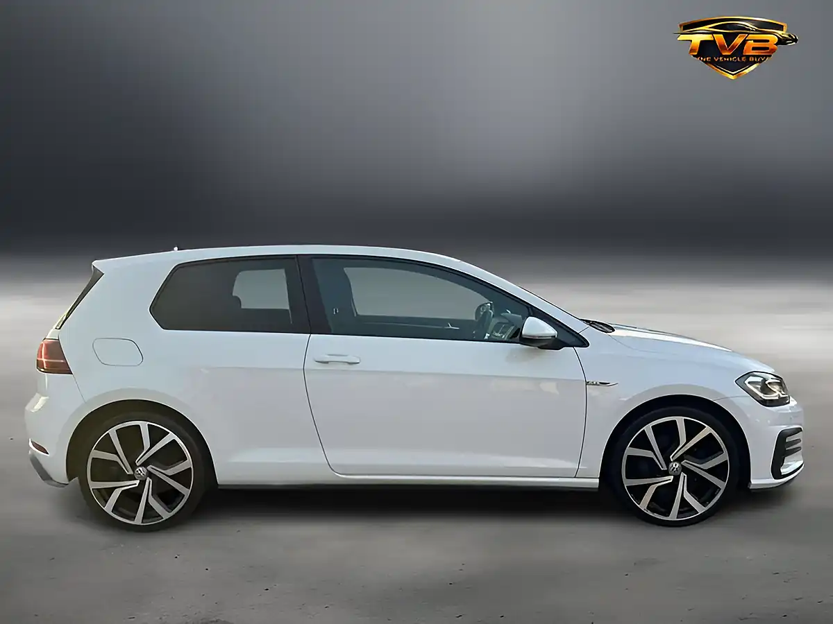 Used 2017 Volkswagen Golf Gtd Pure White - Interior and Exterior details 2