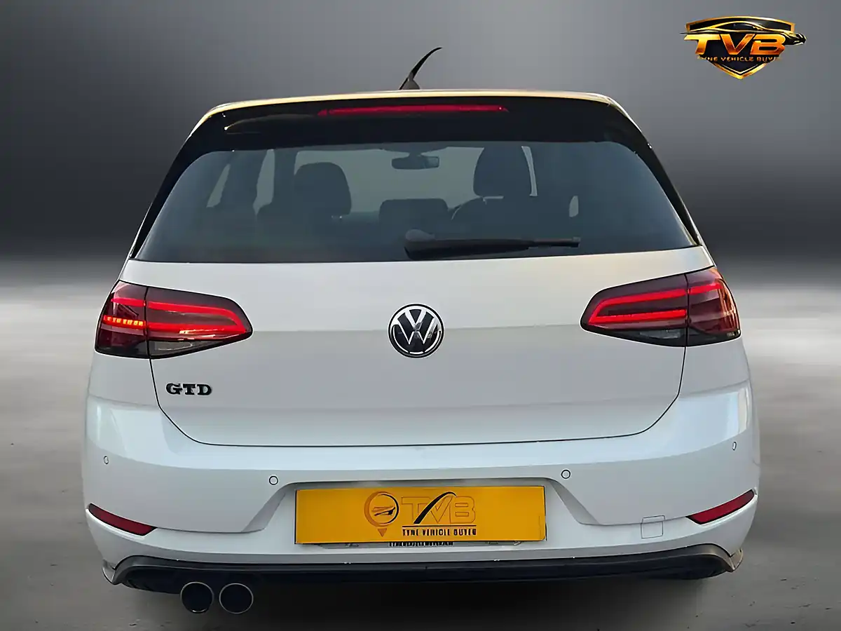 Used 2017 Volkswagen Golf Gtd Pure White - Interior and Exterior details 5