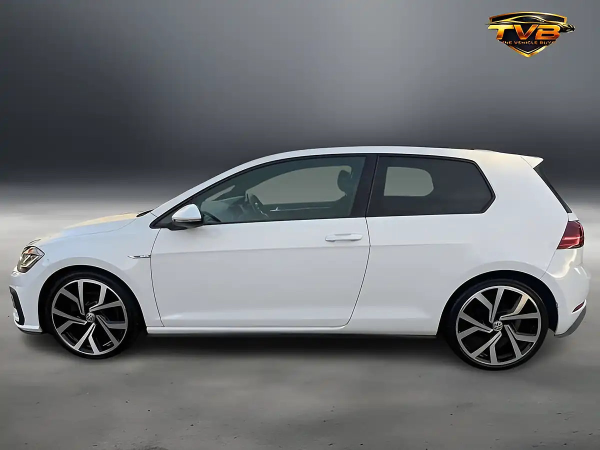 Used 2017 Volkswagen Golf Gtd Pure White - Interior and Exterior details 8