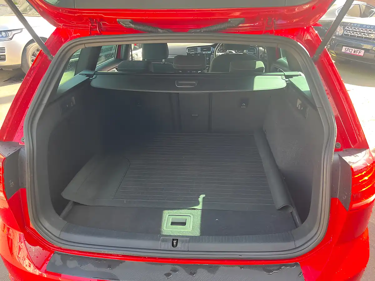 Used 2017 Volkswagen Golf Gtd Red - Interior and Exterior details 10