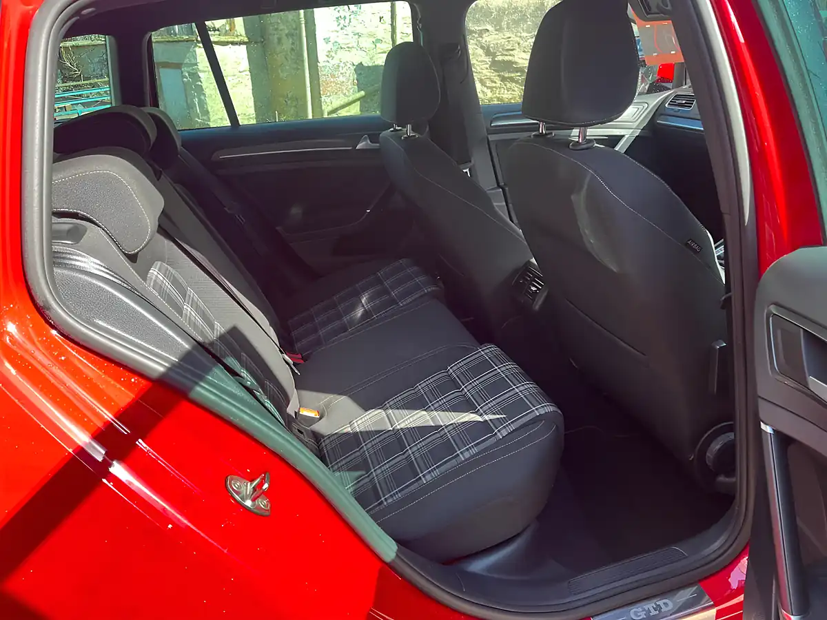 Used 2017 Volkswagen Golf Gtd Red - Interior and Exterior details 11