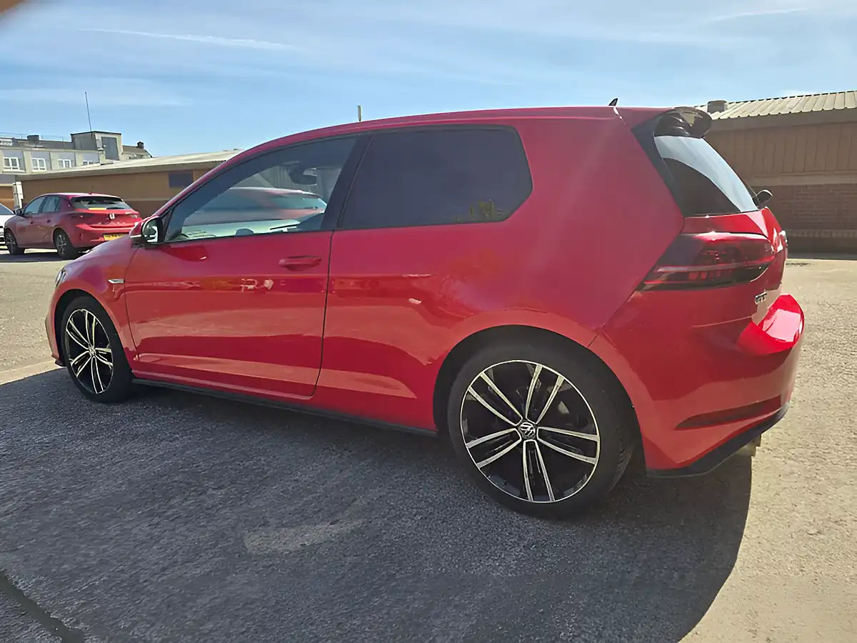 Used 2017 Volkswagen Golf Gtd Red - Interior and Exterior details 7