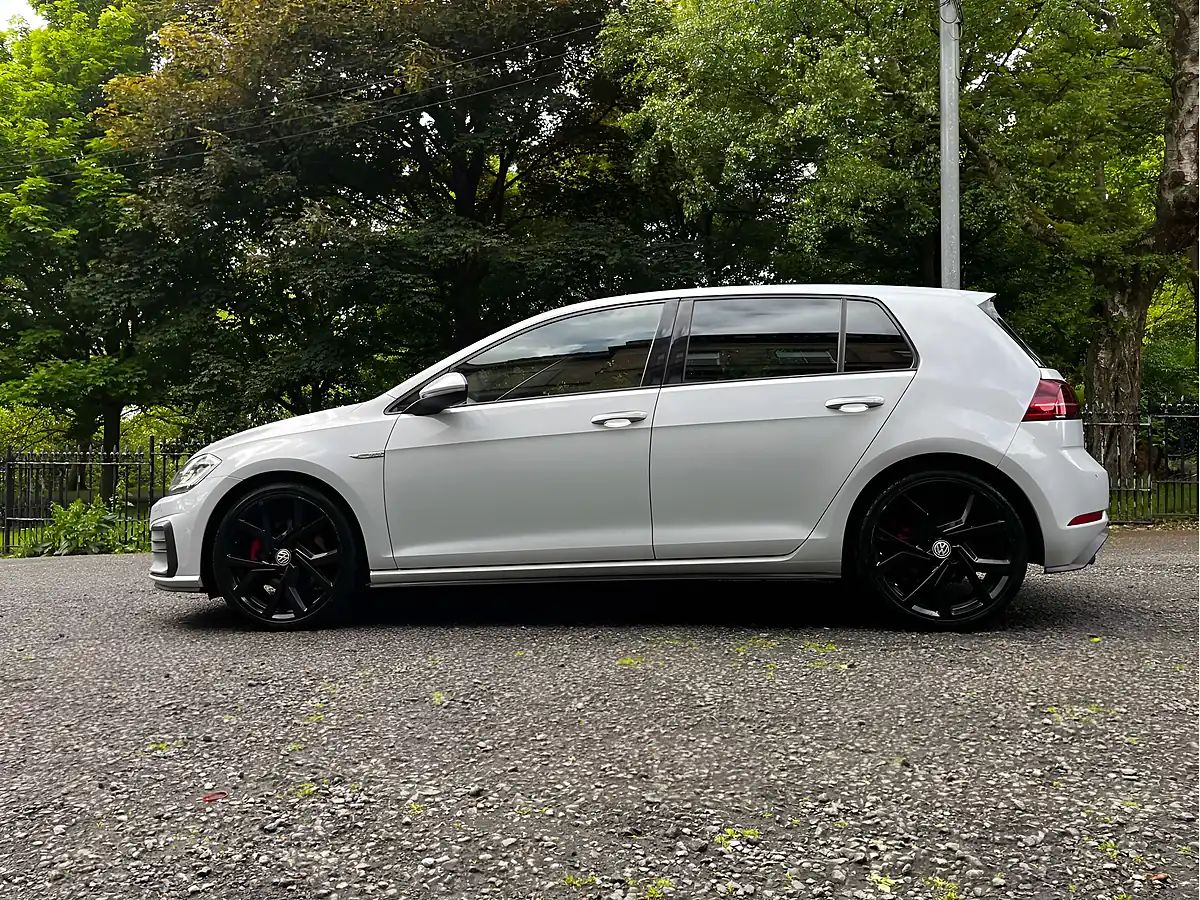 Used 2017 Volkswagen Golf Gtd Silver - Interior and Exterior details 20