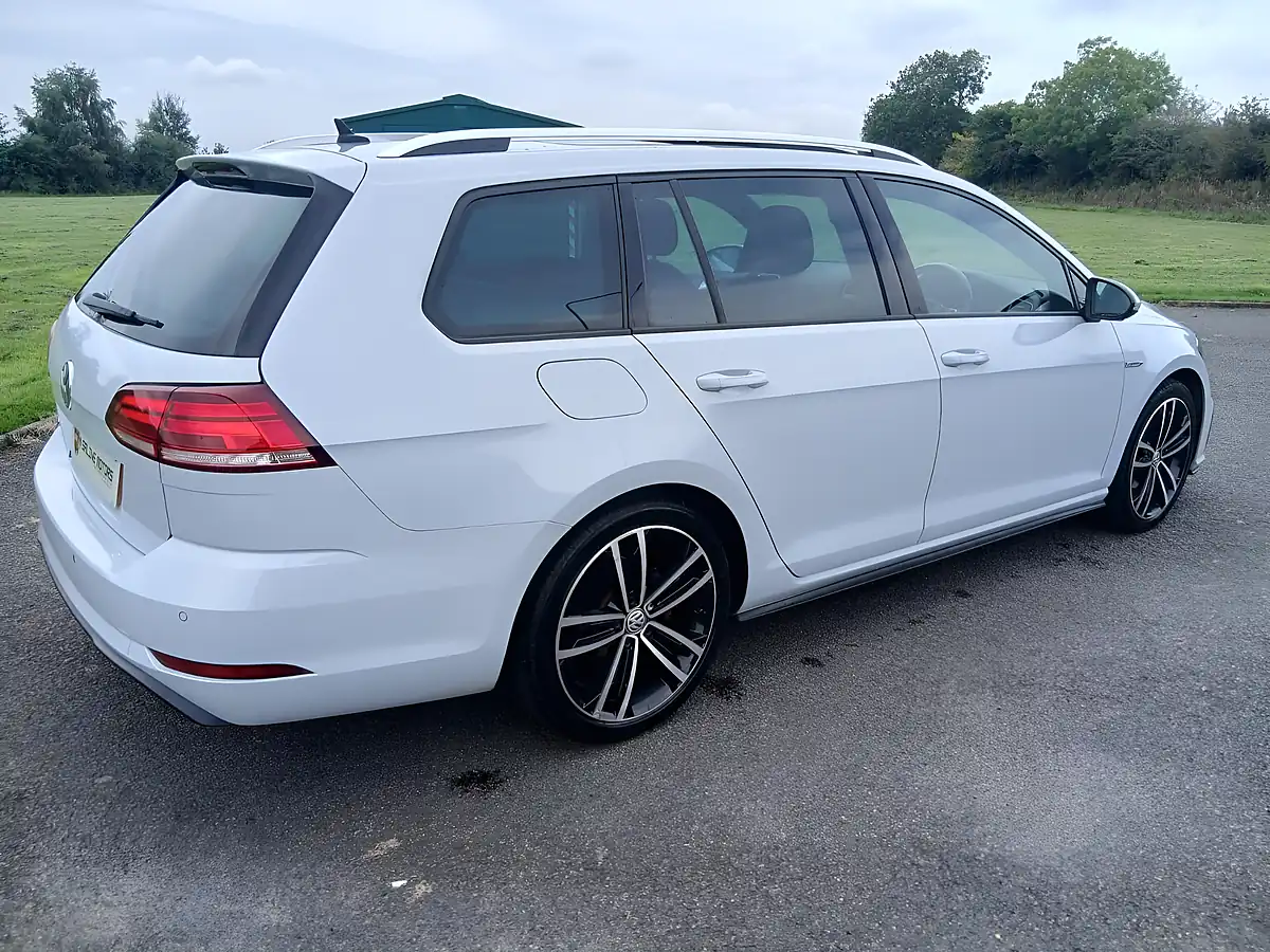 Used 2017 Volkswagen Golf Gtd Silver - Interior and Exterior details 8