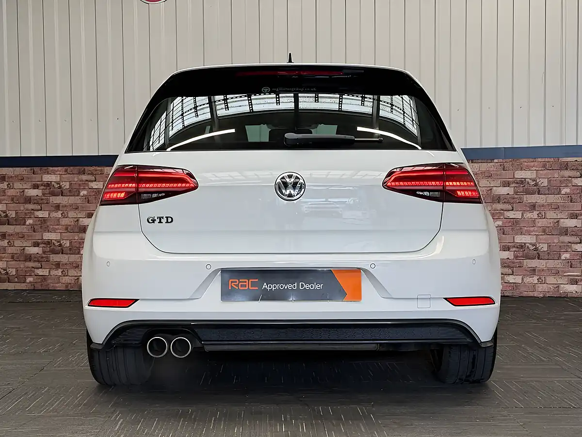 Used 2017 Volkswagen Golf Gtd White - Interior and Exterior details 4
