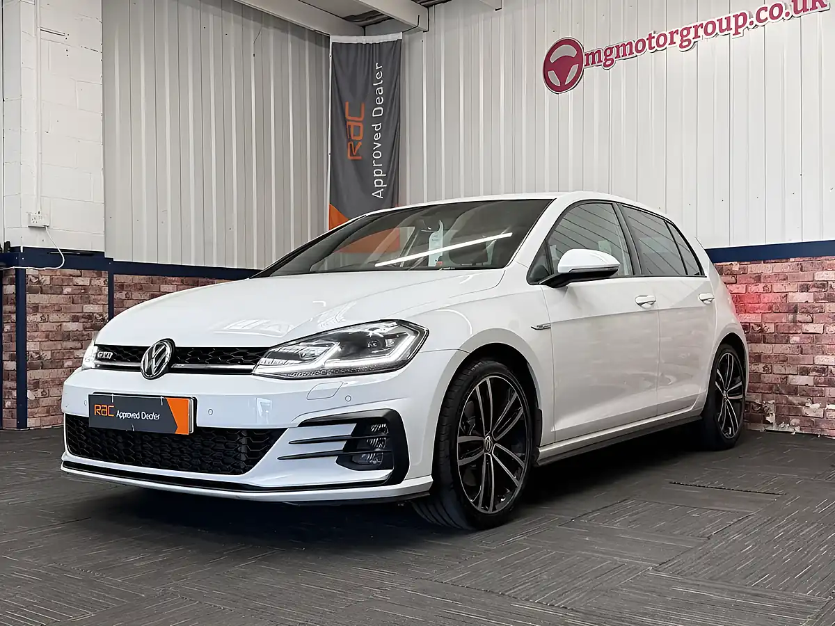 Used 2017 Volkswagen Golf Gtd White - Interior and Exterior details 8