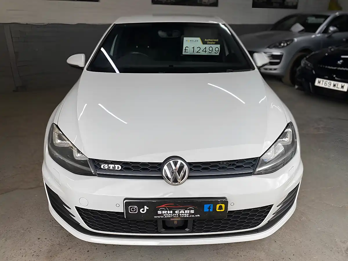 Used 2017 Volkswagen Golf Gtd White - Interior and Exterior details 2